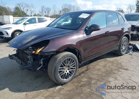 2018 Porsche Cayenne Platinum Edition z USA, uszkodzony, nr VIN WP1AA2A28JKA00958
